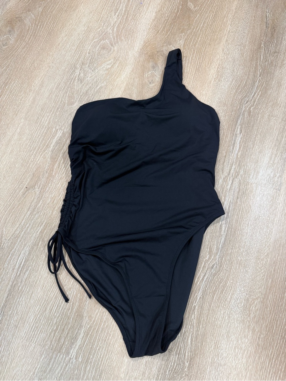Asymmetric One-Shoulder Black Women's Swimsuit with Side Tie